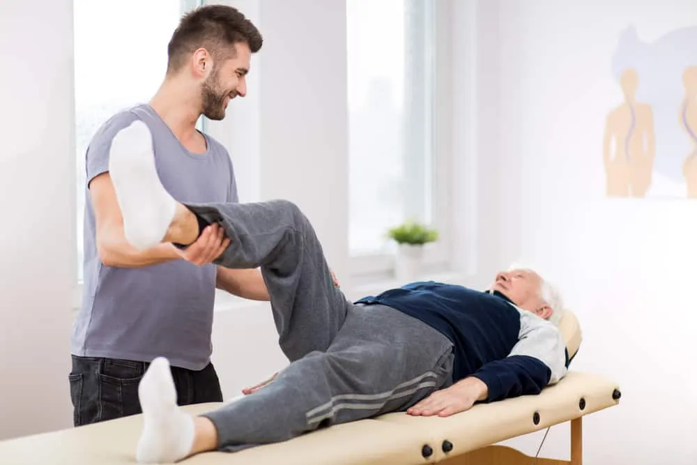 فیزیوتراپی در منزل سکته مغزی